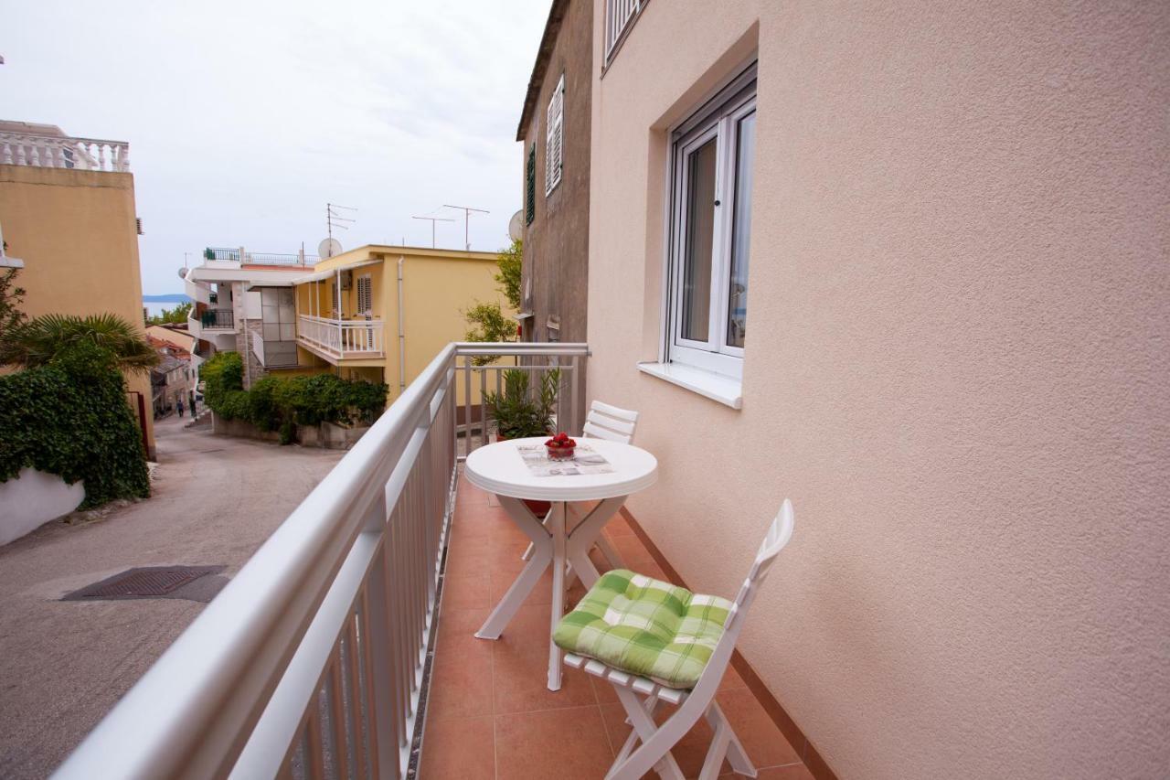 Apartments Mia Baška Voda Esterno foto