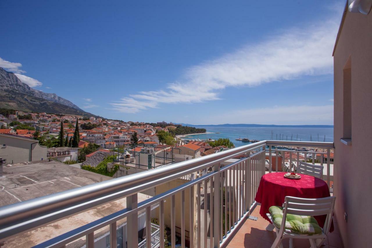 Apartments Mia Baška Voda Esterno foto